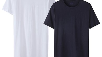 Quanto você pagaria por uma dessas camisetas? US$ 120, talvez? Este é o preço estipulado para o item na linha de Kanye West com a marca francesa A.P.C., lançada no último domingo, 14. - Reprodução / A.P.C.