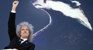 Brian May e texugo - Joel Ryan / AP