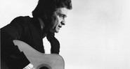 De “I Walk the Line” a “Hurt”, você precisa ouvir essas músicas para conhecer a obra do homem de preto.
<br>
<br>
<a href="http://rollingstone.uol.com.br/noticia/dez-anos-sem-johnny-cash/" target="_blank"><b><u>Dez anos sem Johnny Cash.</u></b></a> - AP