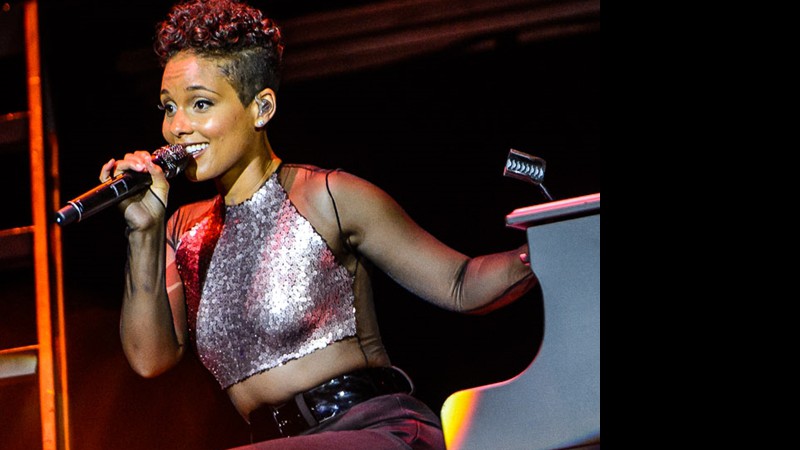 Alicia Keys - Stephan Solon / XYZ Live