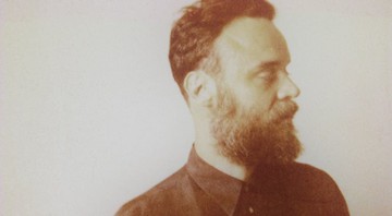 Depois de Los Hermanos, Orquestra Imperial e Little Joy, Rodrigo Amarante lança o primeiro disco solo.   - Elliot Lee Hazel/ Reprodução Facebook