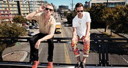 <b>Incansáveis</b>
Macklemore e o produtor Ryan Lewis, em Seattle. Até o final do ano, a dupla terá feito 200 shows - Peter Yang