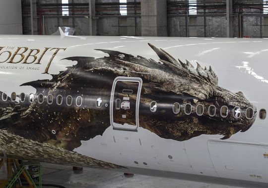 O Hobbit - Dragão Smaug - Avião - Divulgação / Air New Zealand