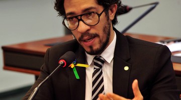 Jean Wyllys - Reprodução Facebook/Zeca Ribeiro/Câmara dos Deputados