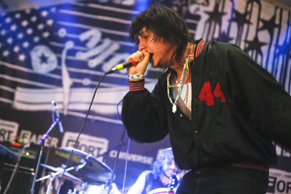 Julian Casablancas foi um dos destaques do festival, este ano. Veja mais a seguir.  - Jack Plunkett/AP