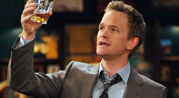 <b>O terno de Barney Stinson, de <i>How I Met Your Mother</i></b> é legen… Wait for it… Dary! - Reprodução