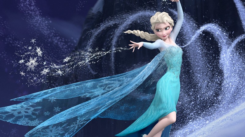 Elsa, por sua vez, não precisou de fada madrinha para ganhar um vestido mágico em <i><b>Frozen</b></i>. Na mesma cena em que canta “Let It Go”, ela cria um vestido poderoso a partir de gelo e neve. Além de tudo, o modelo é sustentável, certo?  - Reprodução