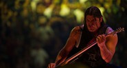 Robert Trujillo no show de <i>Through the Never</i> - Divulgação