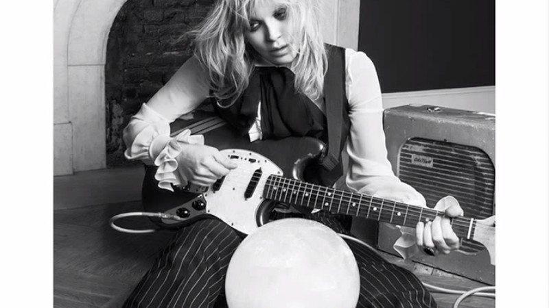 Courtney Love - You Know My Name e Wedding Day - Reprodução / Vídeo