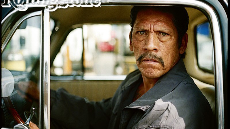 <b>Ode de Los Angeles</b>
<br><br>
O ator Danny Trejo: “Eu sou amigo do Danny há anos, e essa foi uma das vezes que eu o fotografei para a grife Joker Brand. Foi em um ferro velho perto da casa dele”, conta Oriol. - Arquivo pessoal