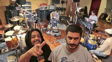 Parceria DJ Dandan e Criolo: trabalhando juntos há 25 anos. - Maníaco da Câmera