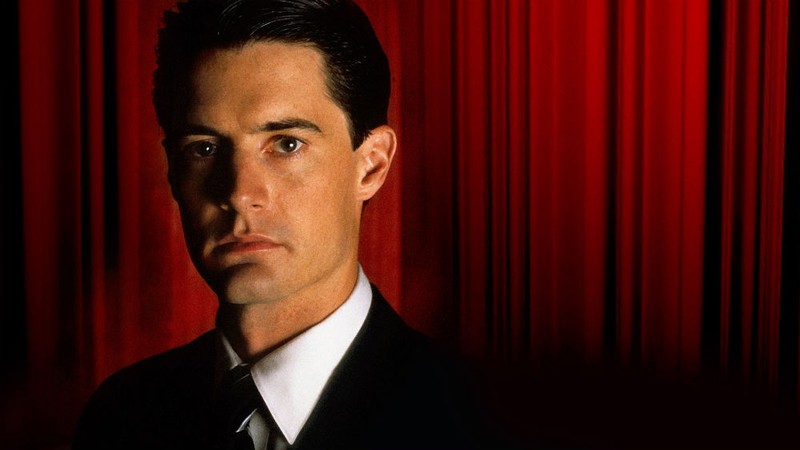 Kyle MacLachlan intepreta o agente especial Dale Cooper, na série <i>Twin Peaks</i>  - Divulgação