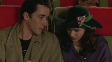 John Cusack e Ione Skye na comédia romântica <i>Digam o Que Quiserem</i> (1989), de Cameron Crowe - Reprodução