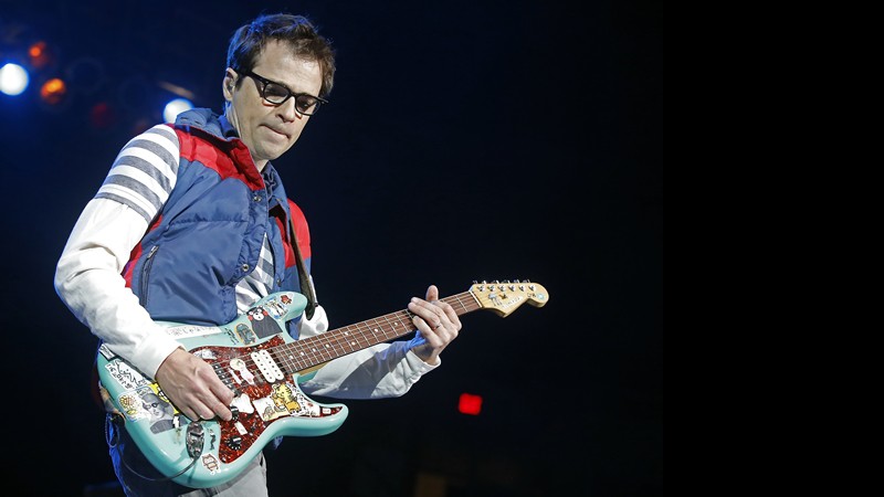 Rivers Cuomo, vocalista da banda Weezer durante show nos Estados Unidos  - Rick Scuteri/AP