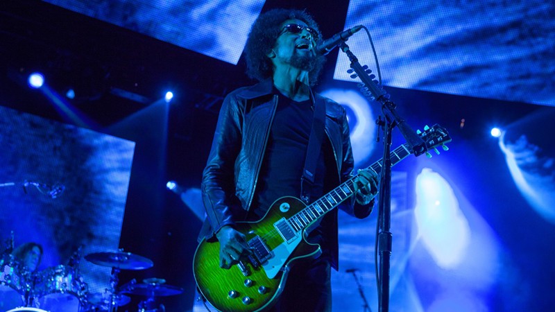 William DuVall, vocalista do Alice in Chains, se apresenta no Rockstar Energy Drink Uproar Festival, nos Estados Unidos, em 2013.  - Barry Brecheisen/AP