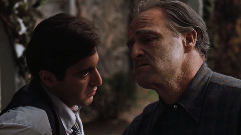 Cena de <i>O Poderoso Chefão</i>, com Al Pacino e Marlon Brando.  - Reprodução