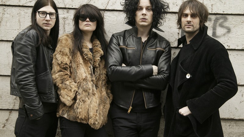 The Dead Weather, o supergrupo de Jack White, Alison Mosshart (The Kills), Dead Fertita (Queens of the Stone Age) e Jack Lawrence (Raconteurs),  - Ed Rode/AP