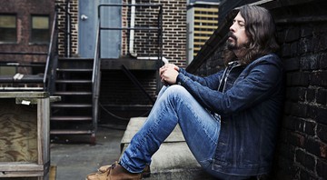 Dave Grohl posa para foto na divulgação de <i>Sonic Highways</i>, novo disco do Foo Fighters, em Nova York. - Victoria Will/AP