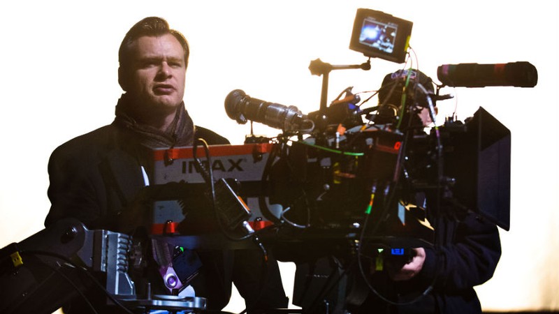 O diretor Christopher Nolan, em ação durante as filmagens de <i>Batman: O Cavaleiro das Trevas</i> - Ron Phillips/Warner Bros./AP