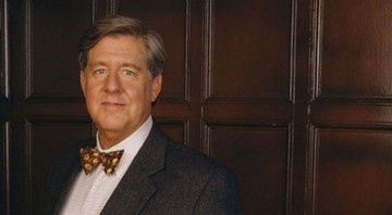 O ator Edward Herrmann em cena de <i>Riquinho</i> - Reprodução