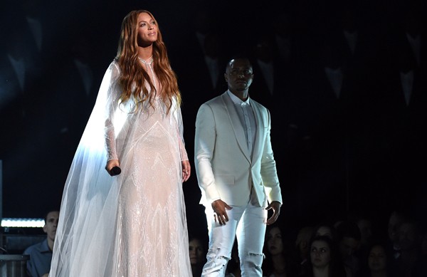 Em 2014, ela foi sexy; este ano, é gospel: Beyoncé canta a tocante "Take My Hand, Precious Lord" - AP