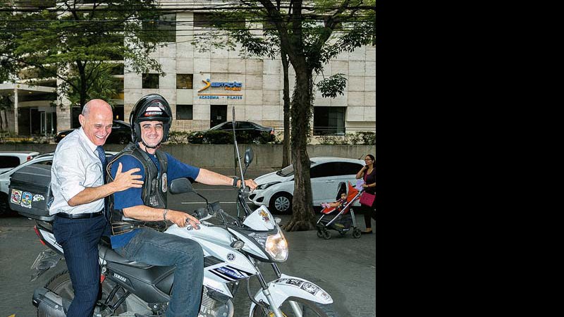 Boechat costuma pegar “carona”com motociclistas em São Paulo - Arquivo Pessoal