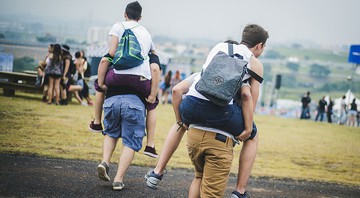 Público chega ao segundo dia do Lollapalooza 2015 - Divulgação/I Hate Flash