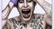 Na última sexta, 24, o diretor David Ayer divulgou no Twitter a primeira imagem oficial de Jared Leto no papel de Coringa. A transformação do ator será vista no filme <i>Esquadrão Suicida</i>. - Divulgação