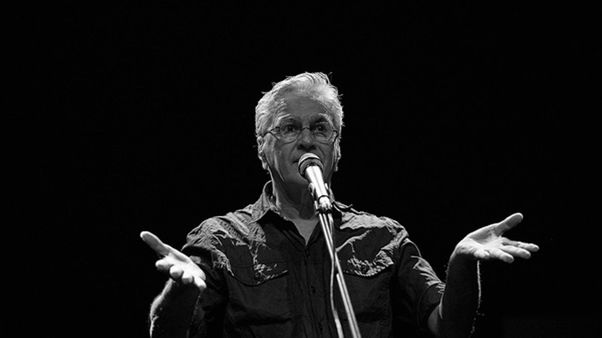 Caetano Veloso no festival alternativo Bananada, com seu <i>Abraçaço</i> - Pedro Margherito 