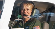 Emma Stone no filme <i>Sob O Mesmo Céu</i>, de Cameron Crowe - Reprodução