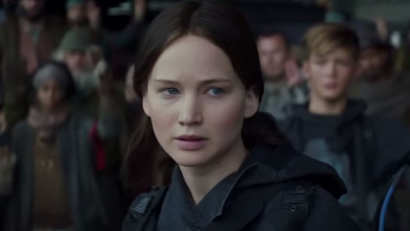 Katniss Everdeen (Jennifer Lawrence) em trailer de <i>Jogos Vorazes: A Esperança - Parte 2</i> - Reprodução/Vídeo