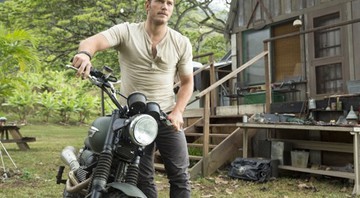 Chris Pratt  em cena do filme <i>Jurassic World: O Mundo dos Dinossauros</i> - Divulgação