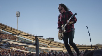 Dave Grohl durante show do Foo Fighters em Gotemburgo, na Suécia.  - AP/Erik Abel