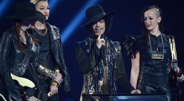 Prince e 3rdEyeGirl no BRIT Awards 2014.  - Jon Furniss/AP