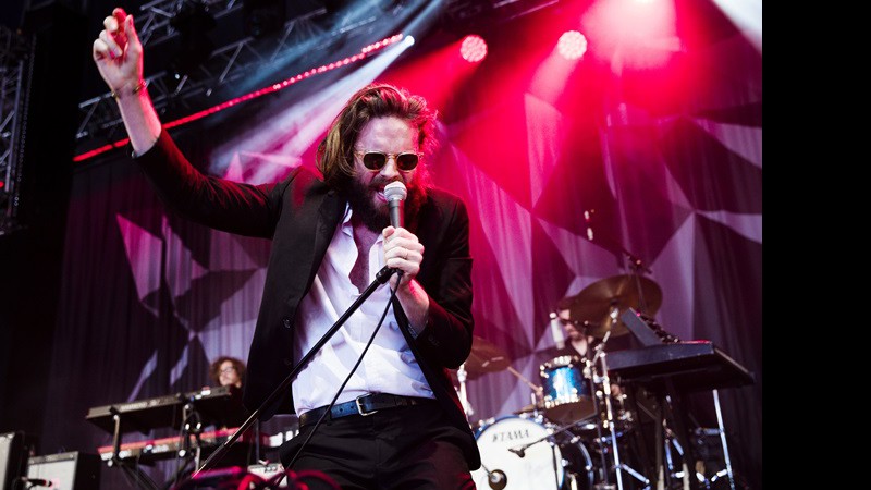 Father John Misty no festival Roskilde, na Dinamarca. - AP