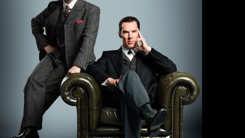 Benedict Cumberbatch e Martin Freeman em imagem promocional do especial de <i>Sherlock</i> - Divulgação