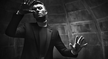 Sam Smith em campanha da Balenciaga. - Josh Olins