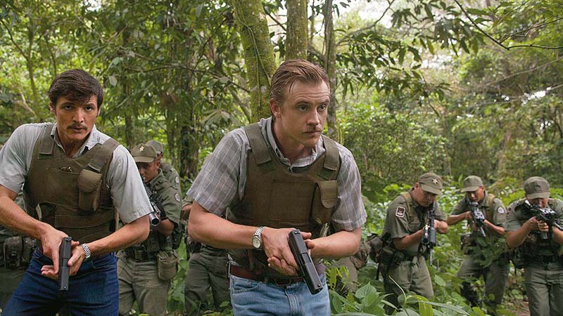 Pedro Pascal e Boyd Holbrook interpretam agentes da DEA em <i>Narcos</i> - Daniel Daza