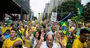 Em 15 de março, manifestantes tomaram a avenida Paulista, em São Paulo, e outras locais do país contra a corrupção e o governo federal. - Agência Brasil