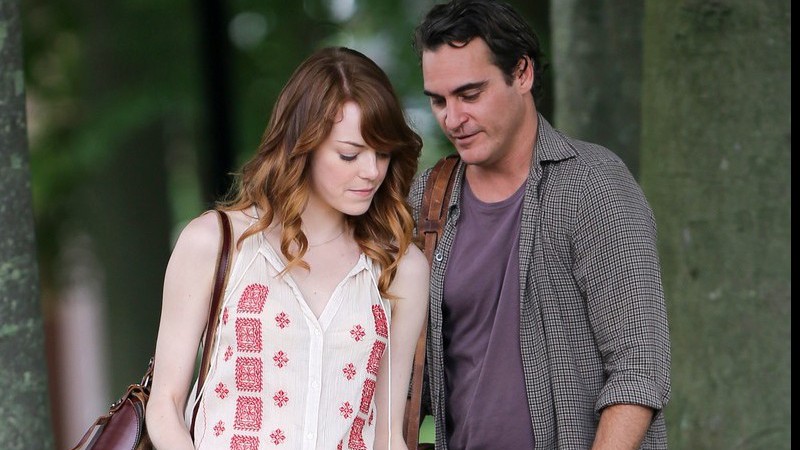 Emma Stone e Joaquim Phoenix em cena de <i>O Homem Irracional</i>. - Reprodução/Vídeo