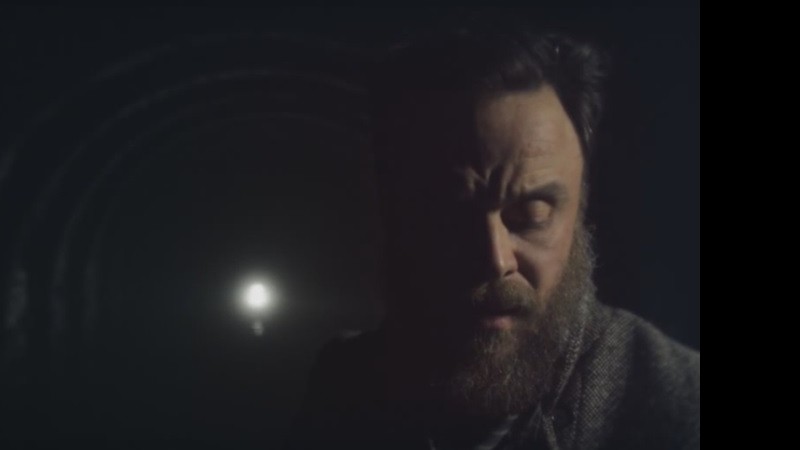 Rodrigo Amarante no clipe de "I'm Ready". - Reprodução/Vídeo