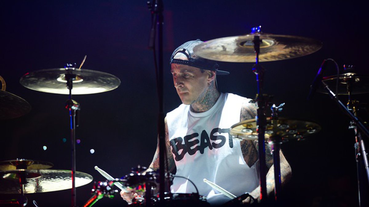 Travis Barker no Coachella 2015. - Scott Roth/AP 