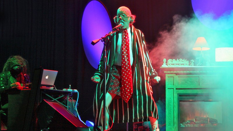 O quarteto experimental The Residents em apresentação ao vivo - Divulgação