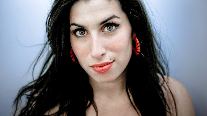 Crítica: documentário <i>Amy</i> expõe de forma contundente as mazelas da estrela britânica  - Reprodução/Amy