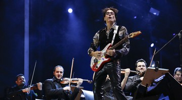 Steve Vai toca com a Camerata Florianópolis no palco Sunset do Rock in Rio 2015 - Diego Padilha/I Hate Flash