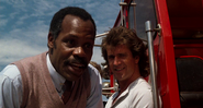 Mel Gibson e Danny Glover em <i>Máquina Mortífera</i>. - Reprodução/Vídeo