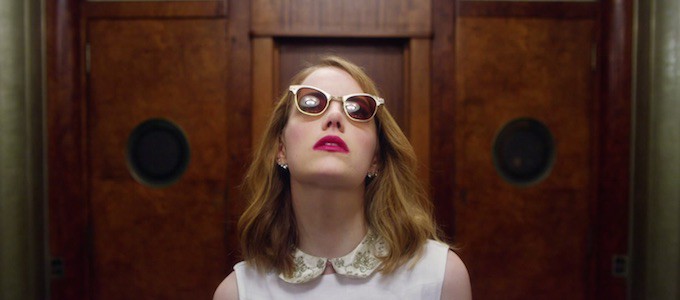 Emma Stone no clipe de "Anna".  - Reprodução/Vídeo