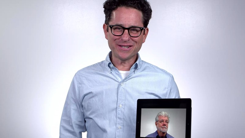 J. J. Abrams respondendo pergunta de George Lucas sobre <i>Star Wars</i> em vídeo - Reprodução/Vídeo