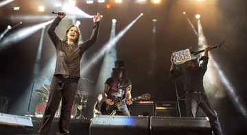 Ozzy Osbourne com Slash e Tom Morello em show no Voodoo Fest - Reprodução/Twitter