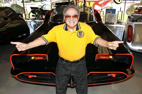 George Barris, criador do batmóvel, morreu em 5 de novembro de 2015 - Krista Kennell/AP